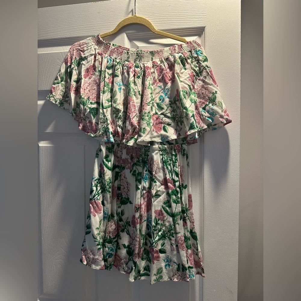 Show Me Your Mumu. Off shoulder floral dress.
